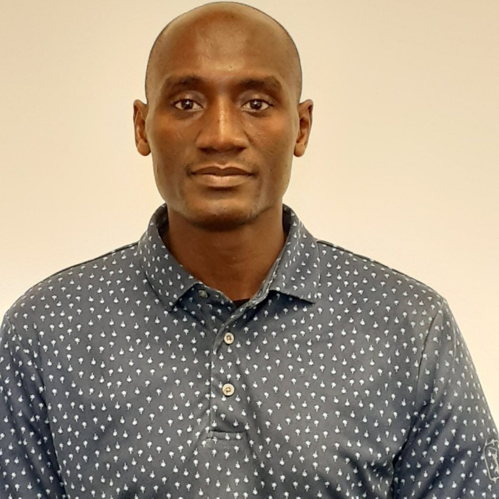 Meet your Posher, Mouhamadou